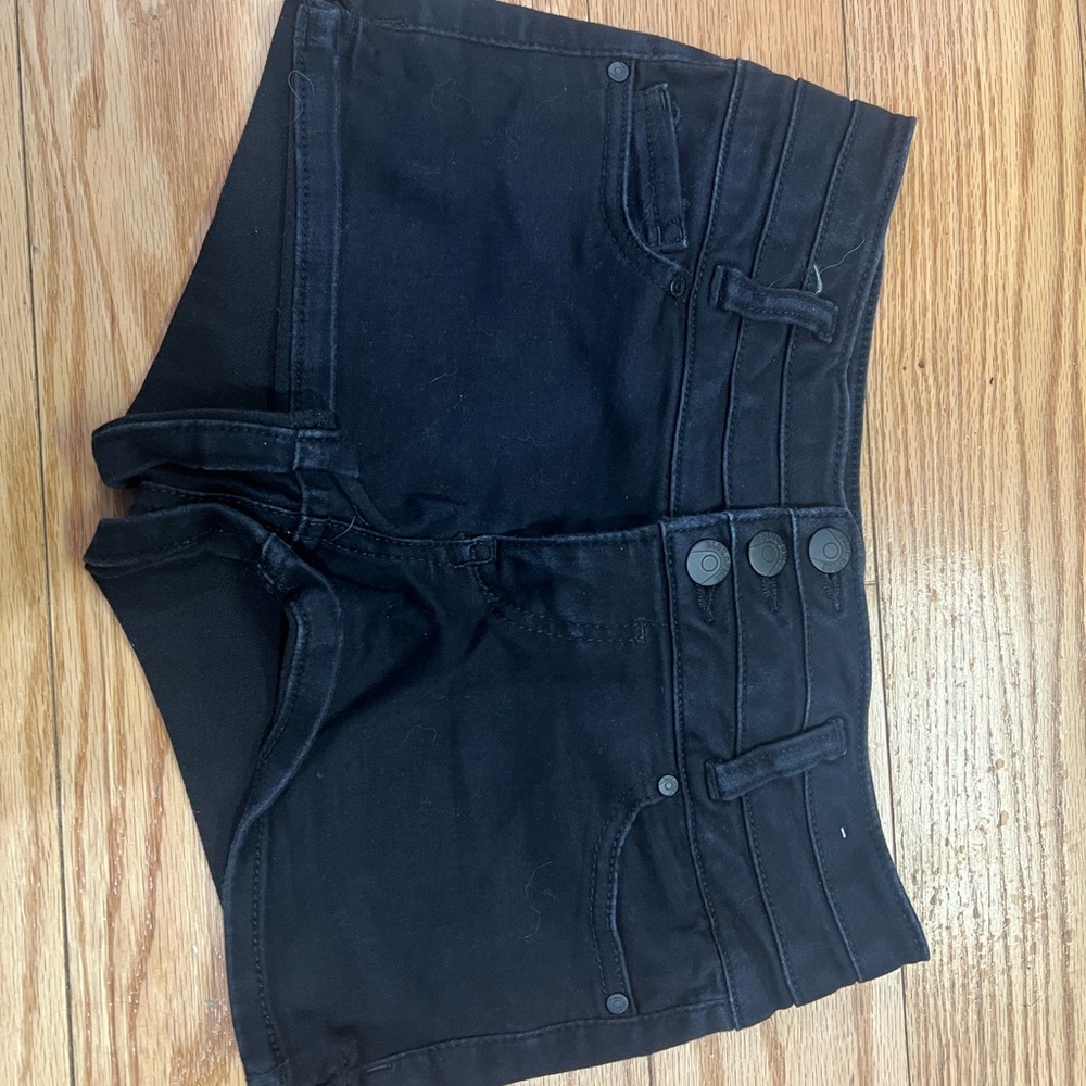 Trendy Black Button-Up Shorts